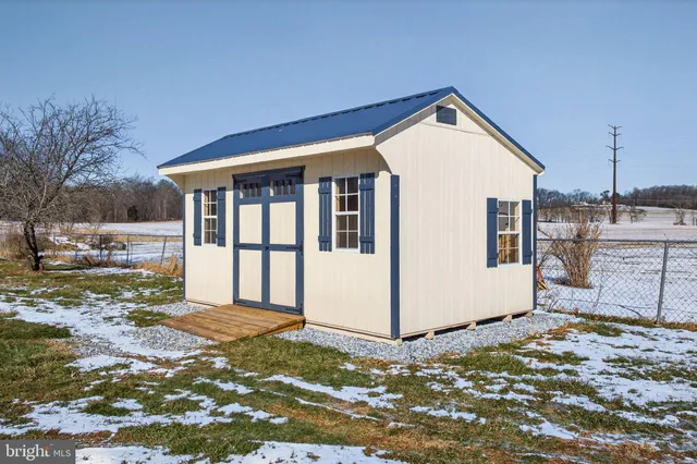 $300,000 | 735 Cragmoor Road, York Haven, PA 17370