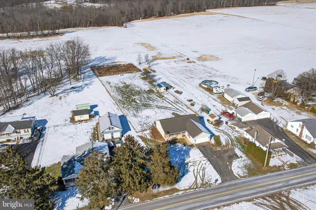 $300,000 | 735 Cragmoor Road, York Haven, PA 17370