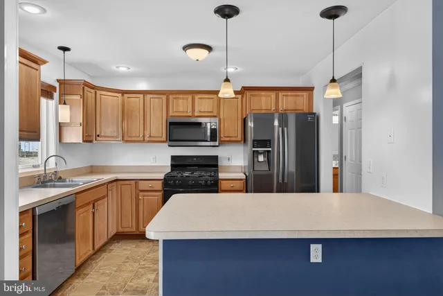 $300,000 | 735 Cragmoor Road, York Haven, PA 17370