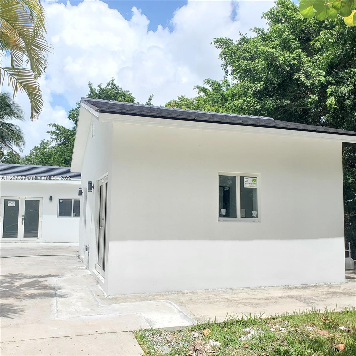35220 Southwest 213th Avenue Homestead, FL 33034 - Photo 42 of 46 POOL/GUEST HOUSE WITH POOL VIEW