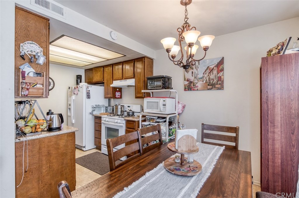 7941 Moonshadow Circle Huntington Beach, CA 92647 - Photo 26 of 41