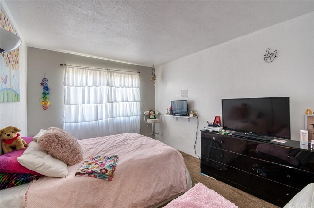 7941 Moonshadow Circle Huntington Beach, CA 92647 - Photo 8 of 41