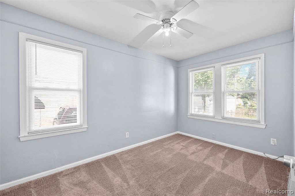 3309 Dallas Street Dearborn, MI 48124 - Photo 18 of 34
