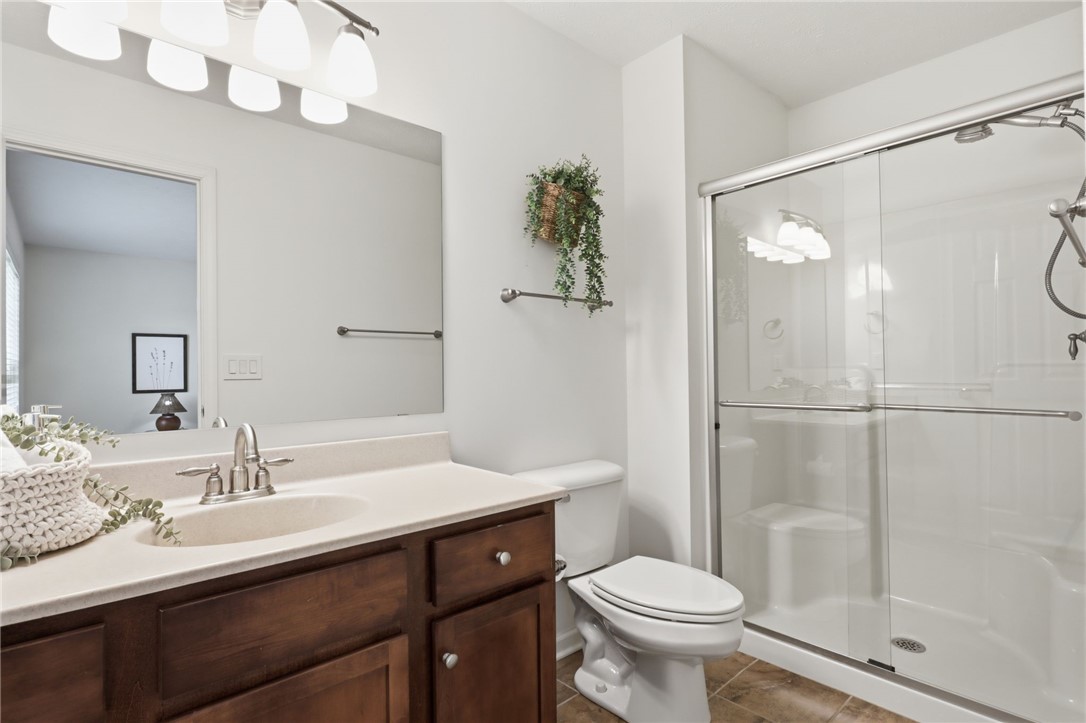 1024 Pondbrook Point Webster, NY 14580 - Photo 16 of 36 Primary Ensuite