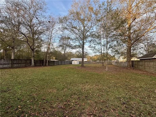 $2,300 | 39313 McQueen Road, Pearl River, LA 70452