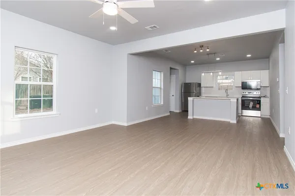 $1,250 | 917 South 19th Street, Temple, TX 76504