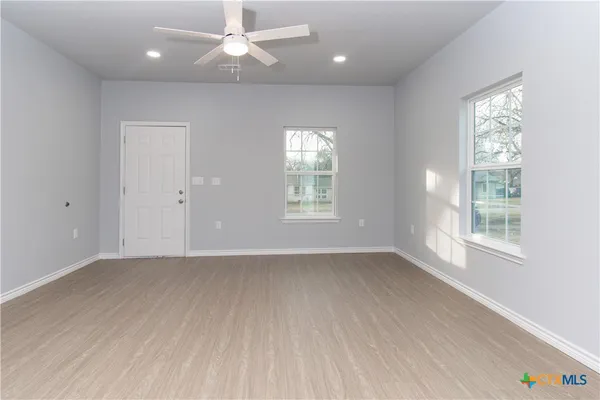 $1,250 | 917 South 19th Street, Temple, TX 76504