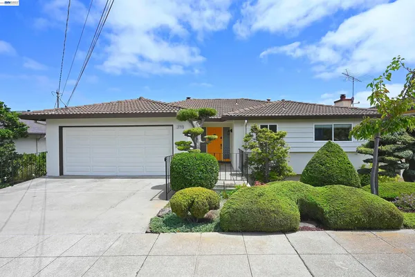 $1,158,000 | 21714 ShadySpring Road, Castro Valley, CA 94546