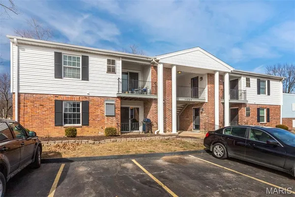$139,400 | 1419 Durango Lane, Unit 2, Fenton, MO 63026