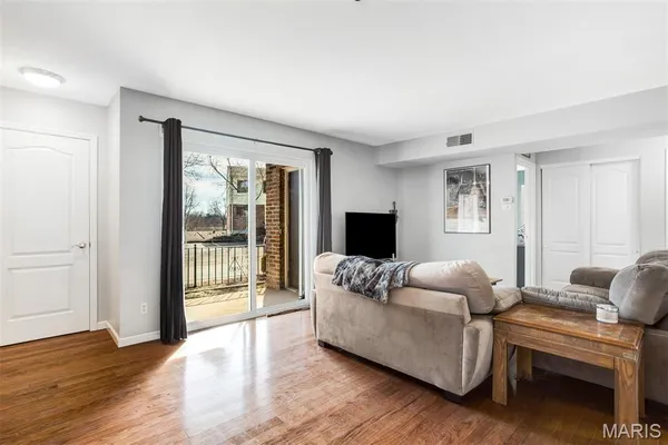 $139,400 | 1419 Durango Lane, Unit 2, Fenton, MO 63026