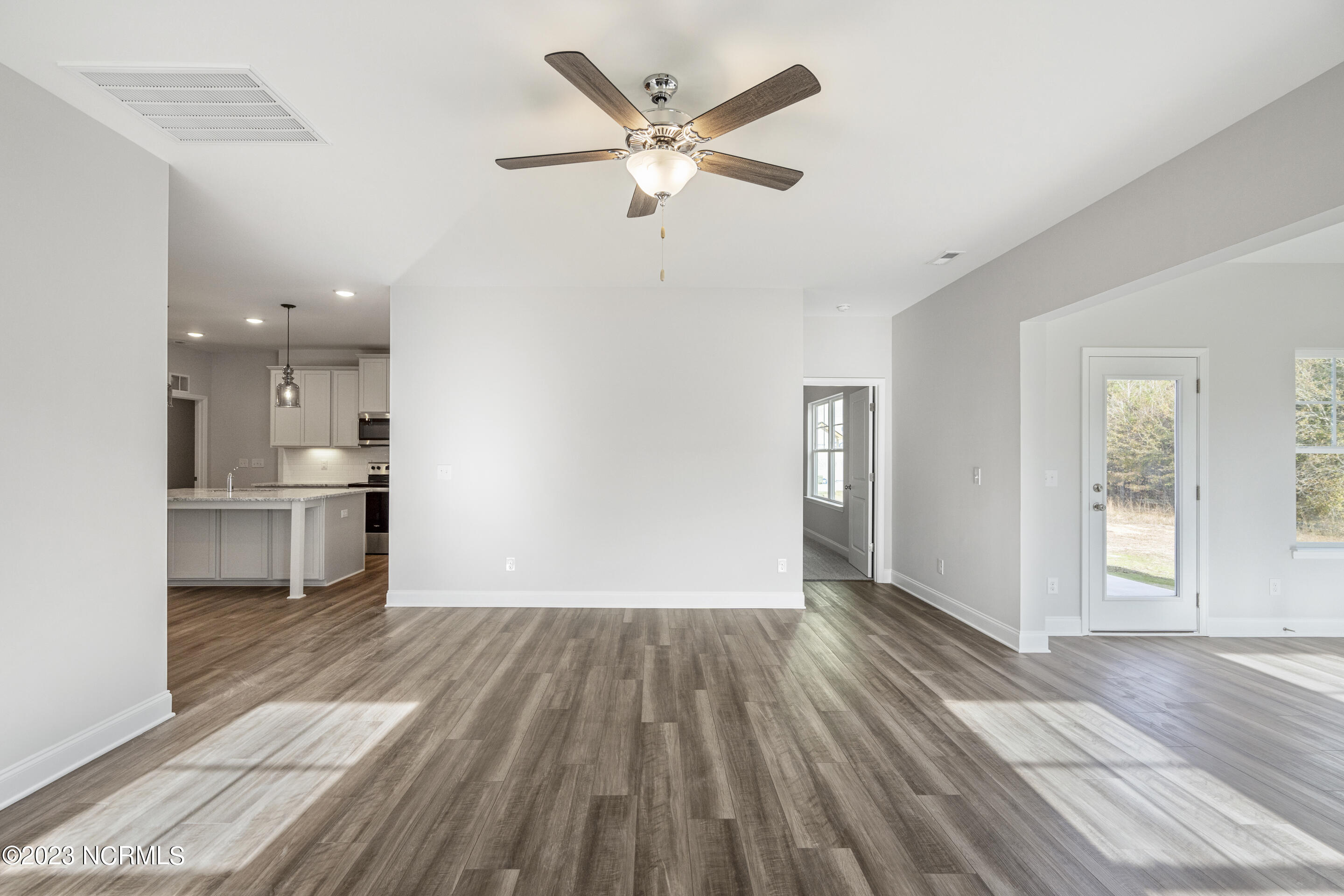 115 Persimmon Drive New Bern, NC 28562 - Photo 8 of 38 mls-DSC08626