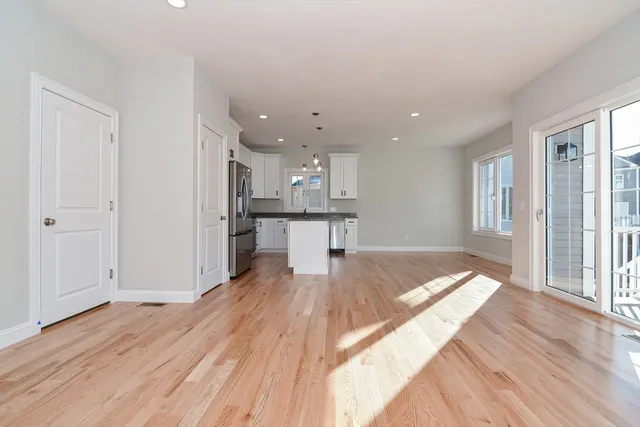 $3,650 | 76 Pouts Lane, Unit 76, Uxbridge, MA 01569