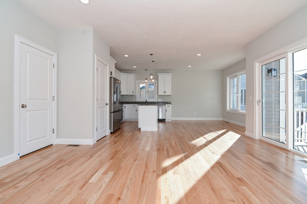 76 Pouts Lane, Unit 76 Uxbridge, MA 01569 - Photo 7 of 27