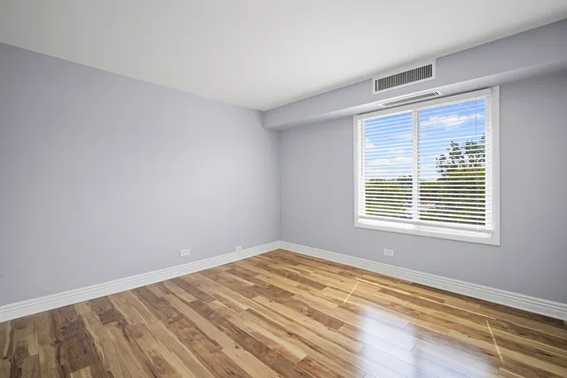 $260,000 | 1615 East Central Road, Unit 417C, Arlington Heights, IL 60005