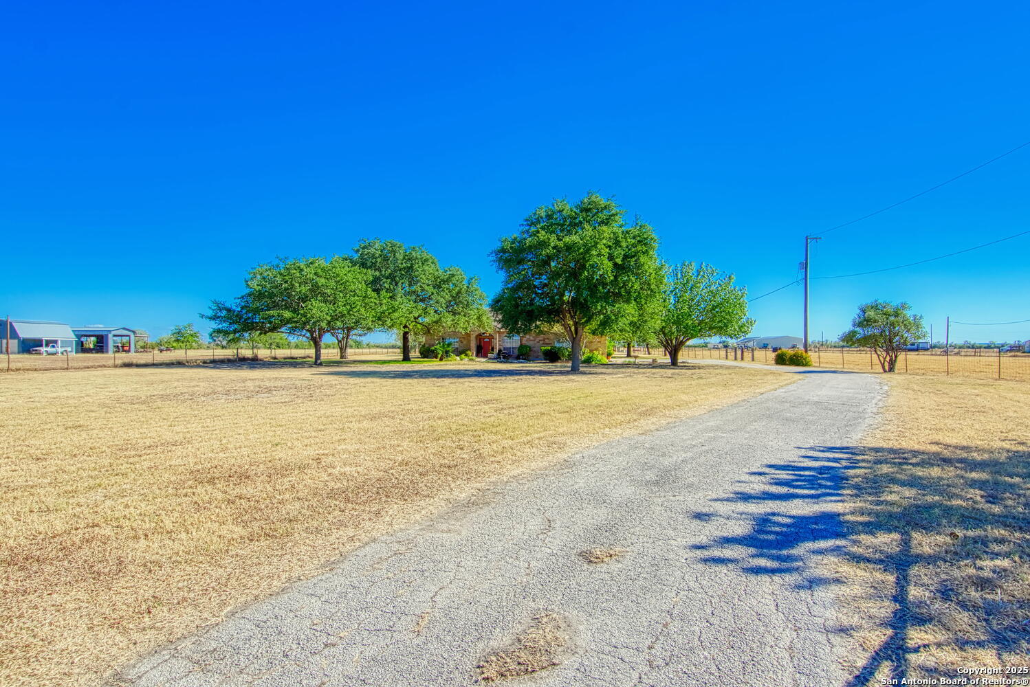 15260 Miller Road St. Hedwig, TX 78152 - Photo 2 of 48 a view of an ocean