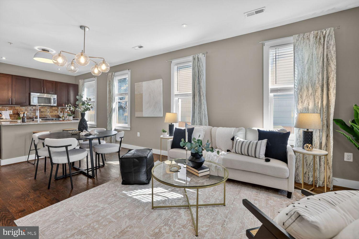 513 Jefferson Street Northwest, Unit 1 Washington, DC 20011 - Photo 3 of 31