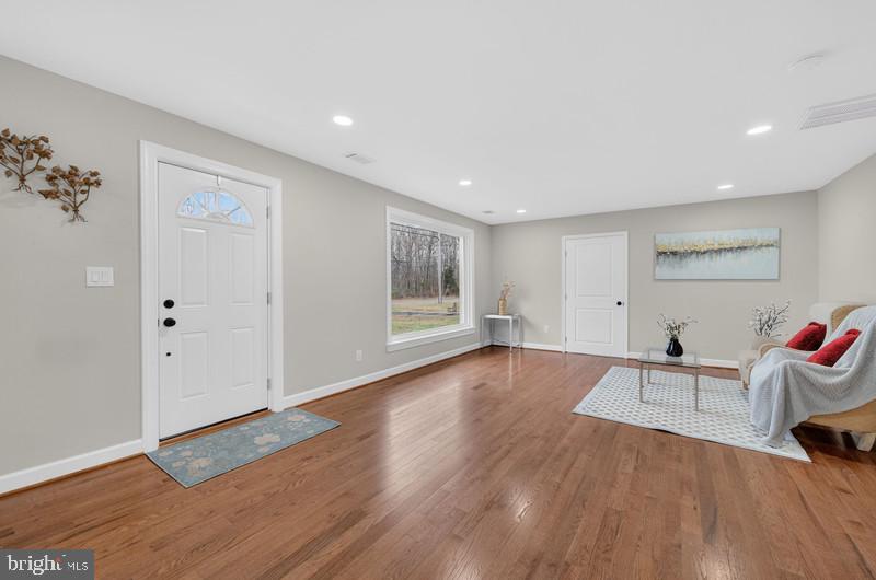 5635 West Shady Side Road Churchton, MD 20733 - Photo 13 of 31