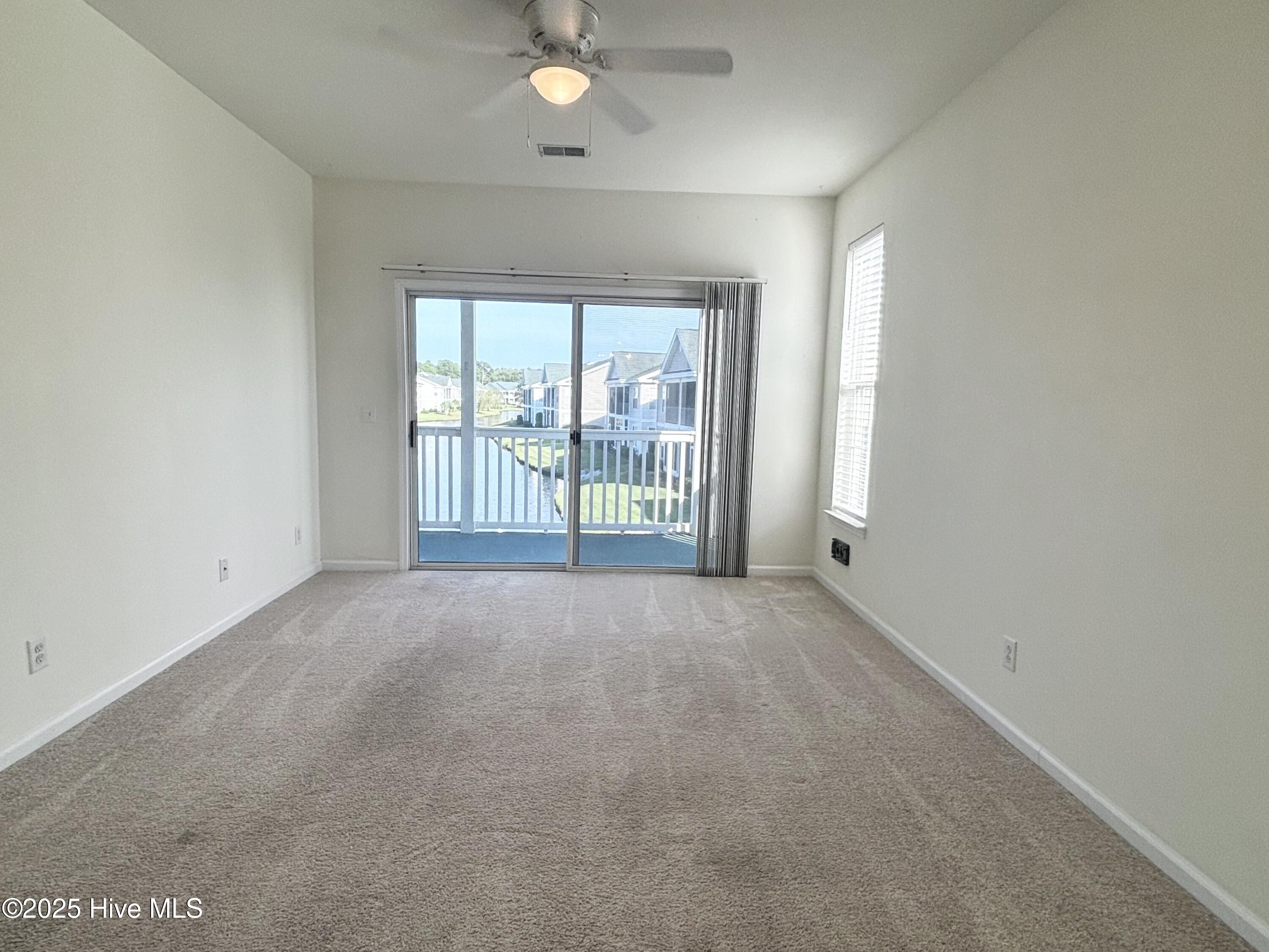 7509 Moorhen Lane Southwest, Unit 52D Sunset Beach, NC 28468 - Photo 10 of 39 Living room 2