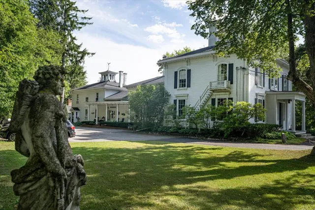 $2,595,000 | 121 East Main Street, Searsport, ME 04974
