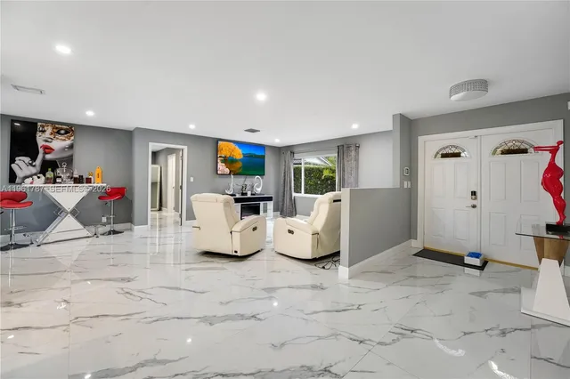 $790,000 | 2631 Northwest 84th Avenue, Coral Springs, FL 33065