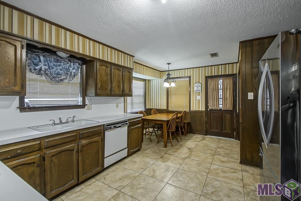 4637 Tartan Drive Baton Rouge, LA 70816 - Photo 6 of 20