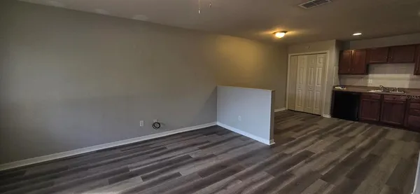 $1,100 | 2911 Southeast 52nd Avenue, Unit 3, Ocala, FL 34480