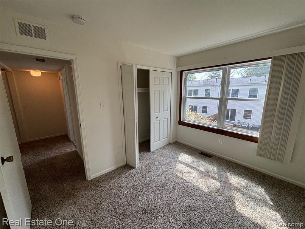1163 Marquette Court Rochester Hills, MI 48307 - Photo 14 of 19