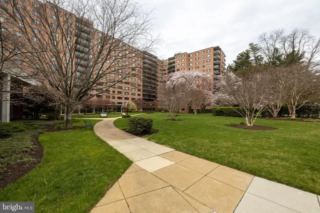 $519,000 | 4201 Cathedral Avenue Northwest, Unit 724E, Washington, DC 20016