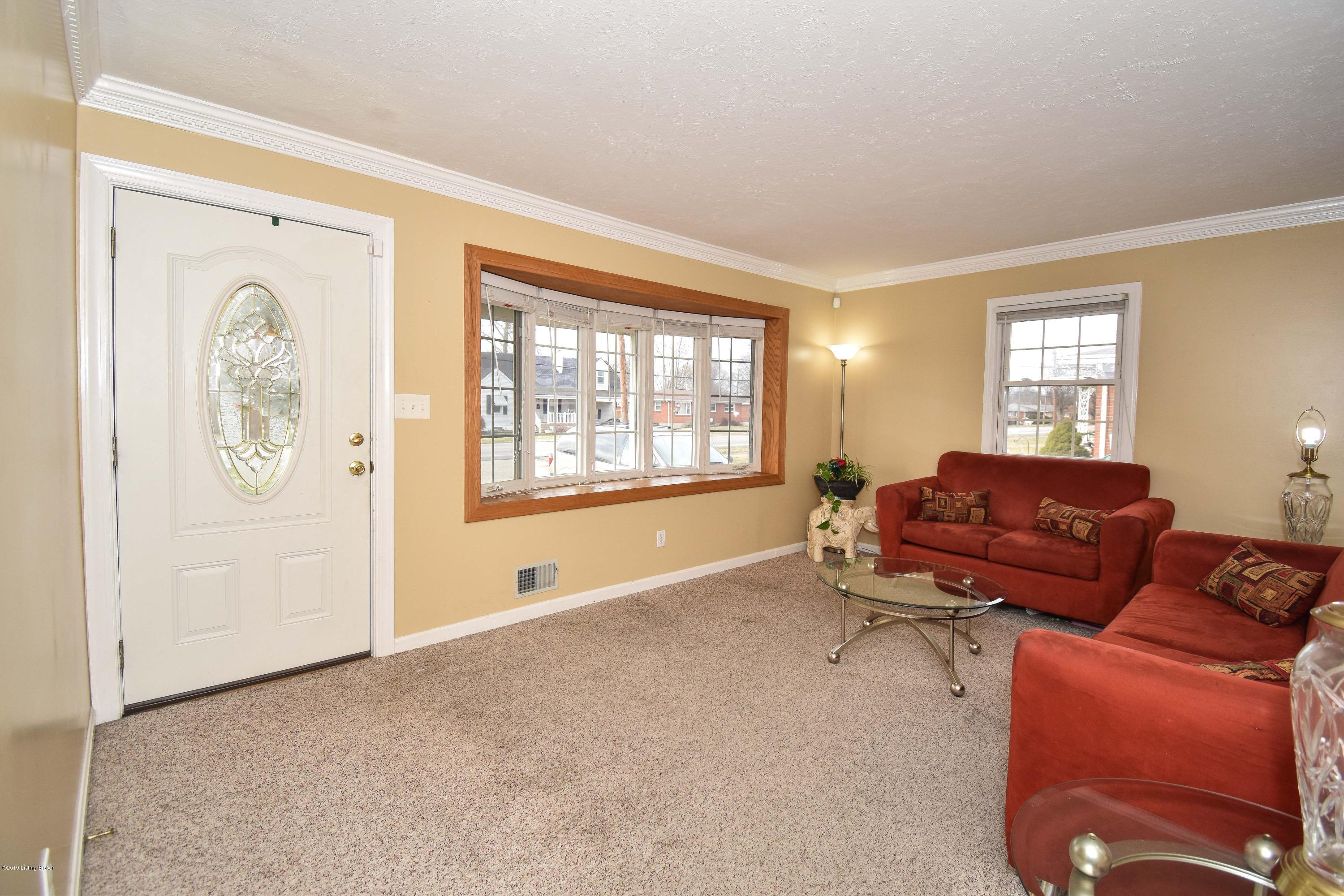 7703 Terry Road Louisville, KY 40258 - Photo 5 of 66 DSC_0009
