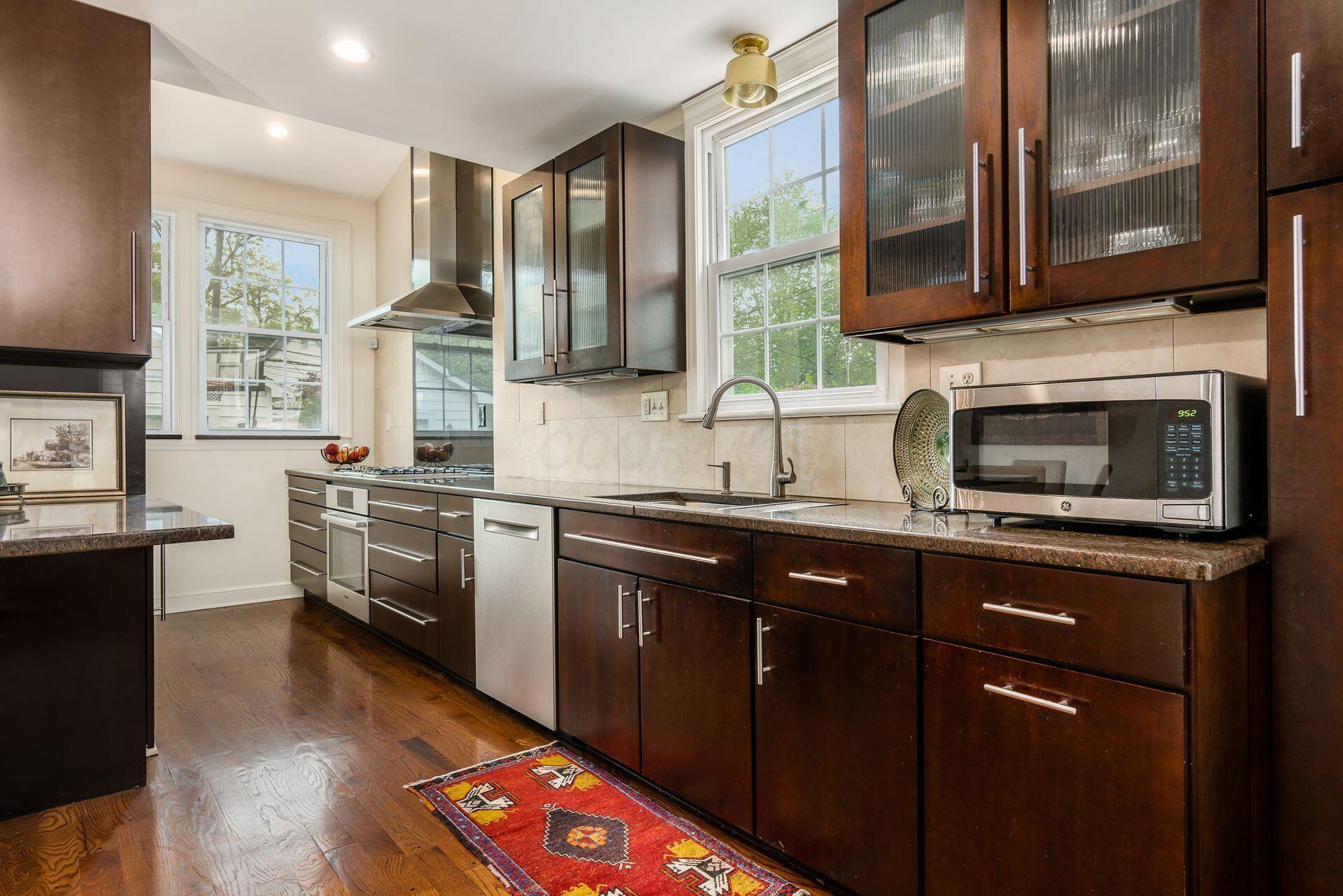 58 South Remington Road Bexley, OH 43209 - Photo 17 of 55 Updated Kitchen