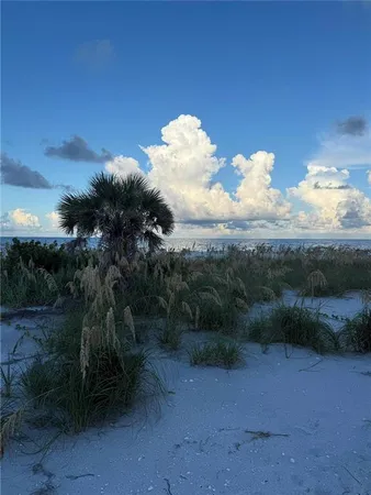 $950,000 | 9502 Alborado Road, Boca Grande, FL 33921