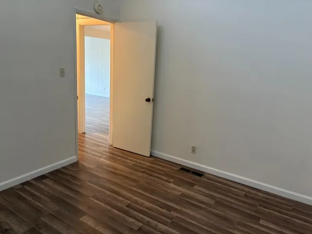 $3,275 | 2419 Greendale Drive, South San Francisco, CA 94080