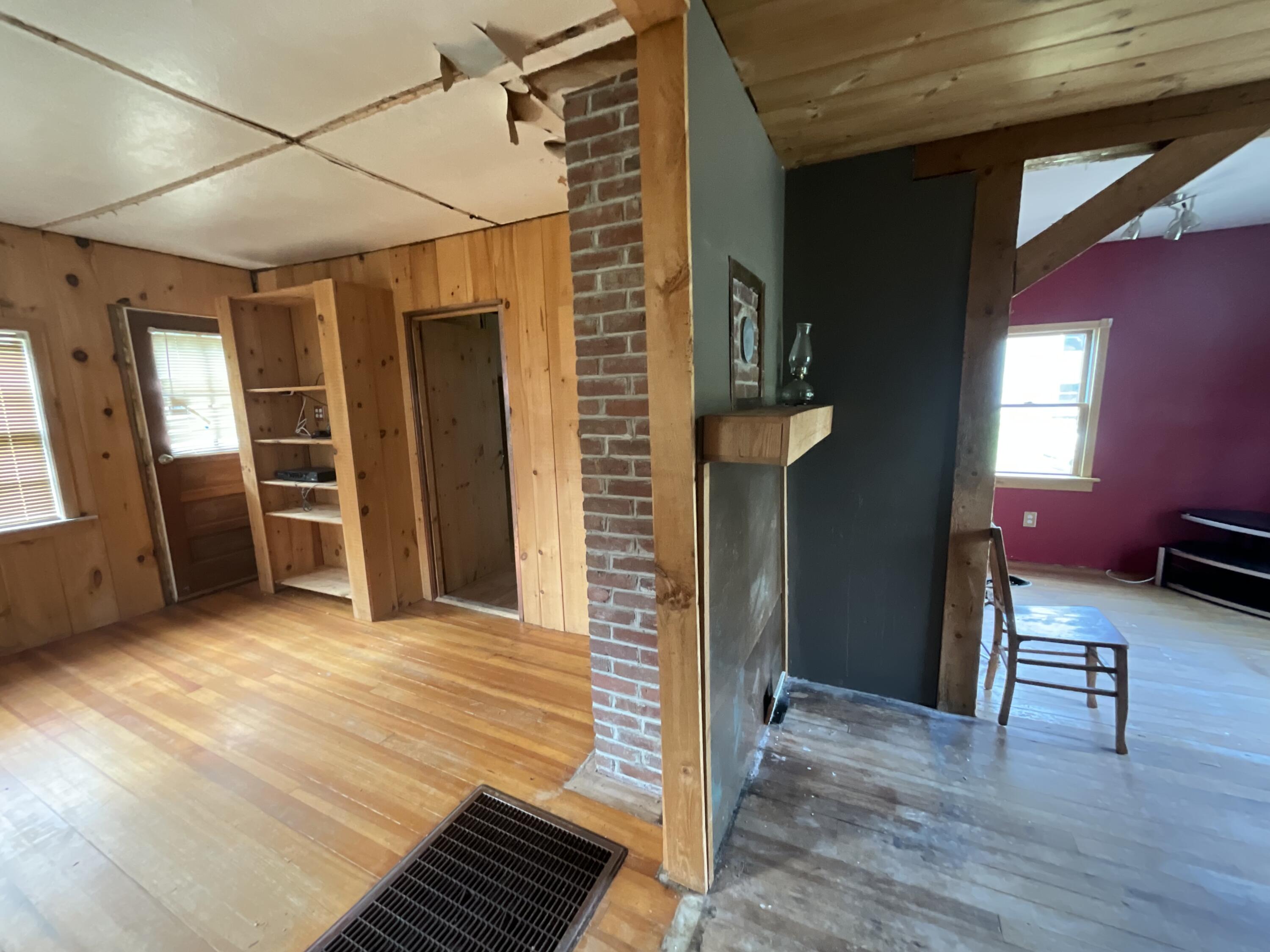 131 Lobster Cove Road Boothbay Harbor, ME 04538 - Photo 19 of 32 2 rooms