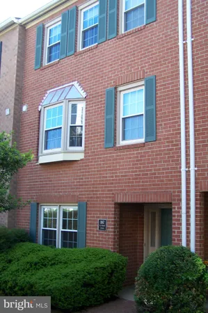 $5,000 | 1167 North Vernon Street, Arlington, VA 22201