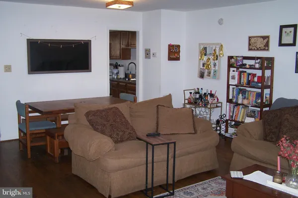 $5,000 | 1167 North Vernon Street, Arlington, VA 22201