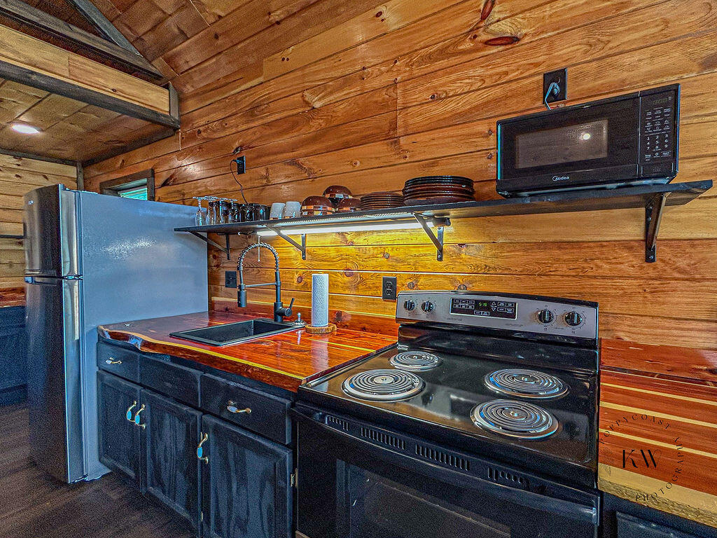 89 Cable Lane Campton, KY 41301 - Photo 11 of 44 83EAD1B0-717B-4BD8-8E58-B01937A0652F