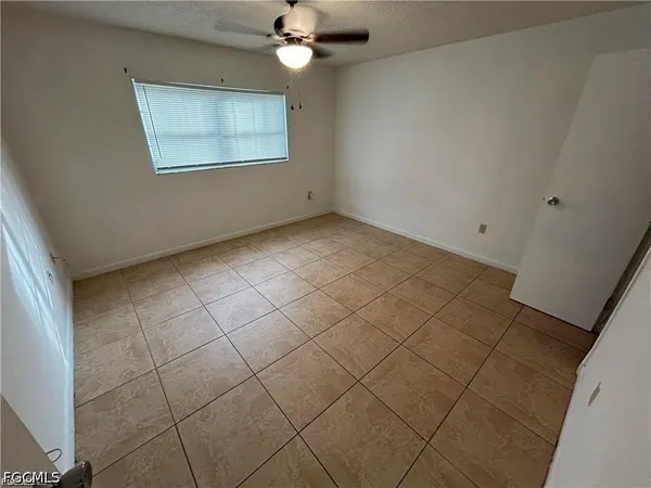$100,000 | 3704 Broadway, Unit 107, Fort Myers, FL 33901