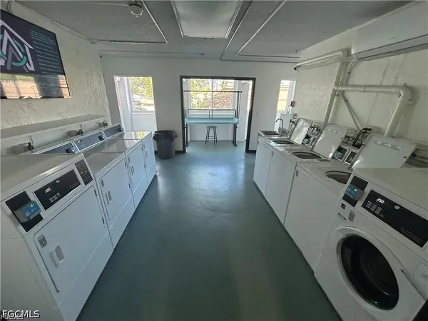 $100,000 | 3704 Broadway, Unit 107, Fort Myers, FL 33901