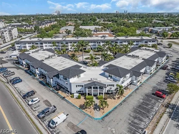 $100,000 | 3704 Broadway, Unit 107, Fort Myers, FL 33901