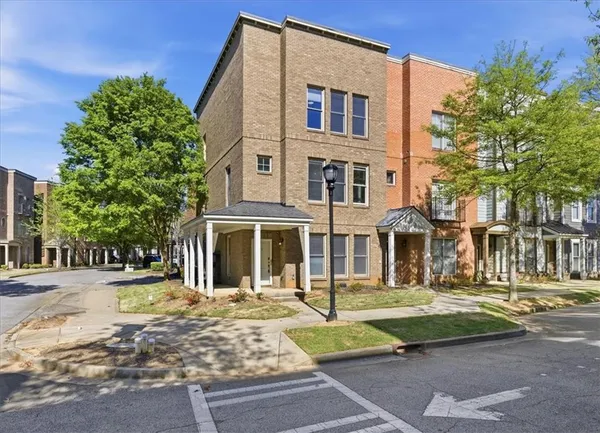 $2,600 | 740 Liberty Commons Drive Northwest, Unit 1101, Atlanta, GA 30314