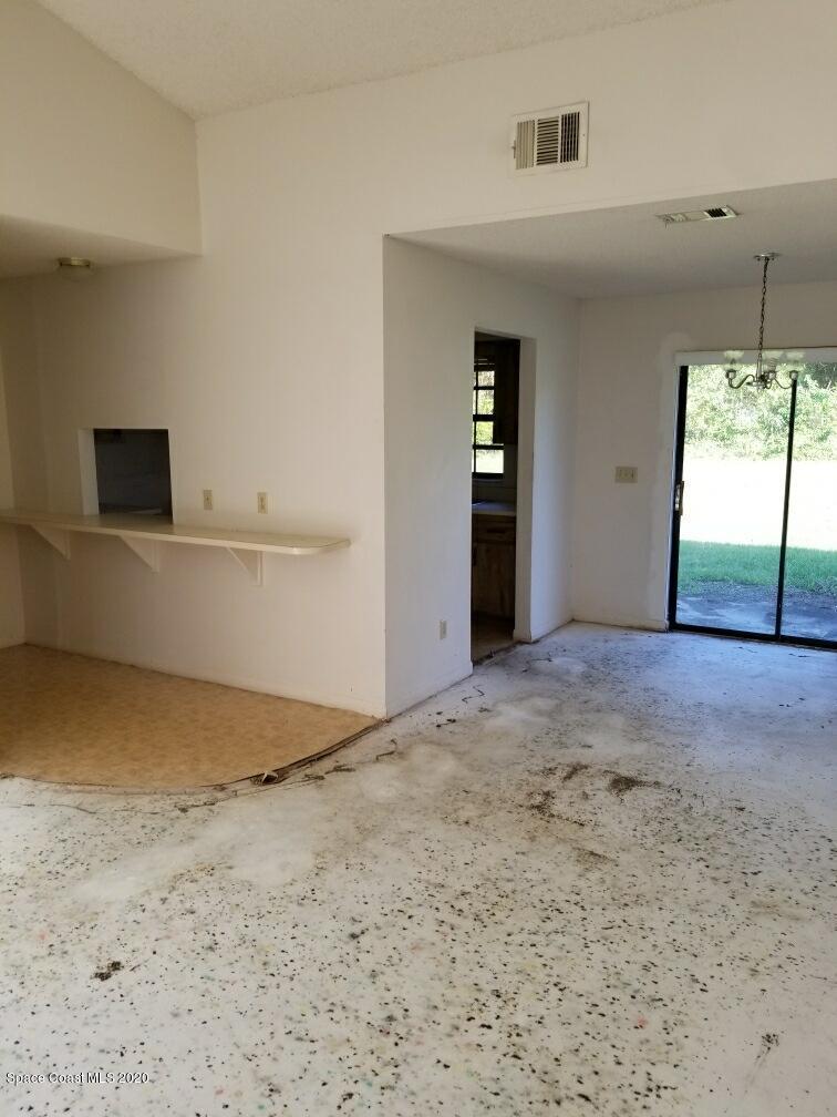 1125 Cherokee Road Southeast Palm Bay, FL 32909 - Photo 11 of 15 200425_024940_257