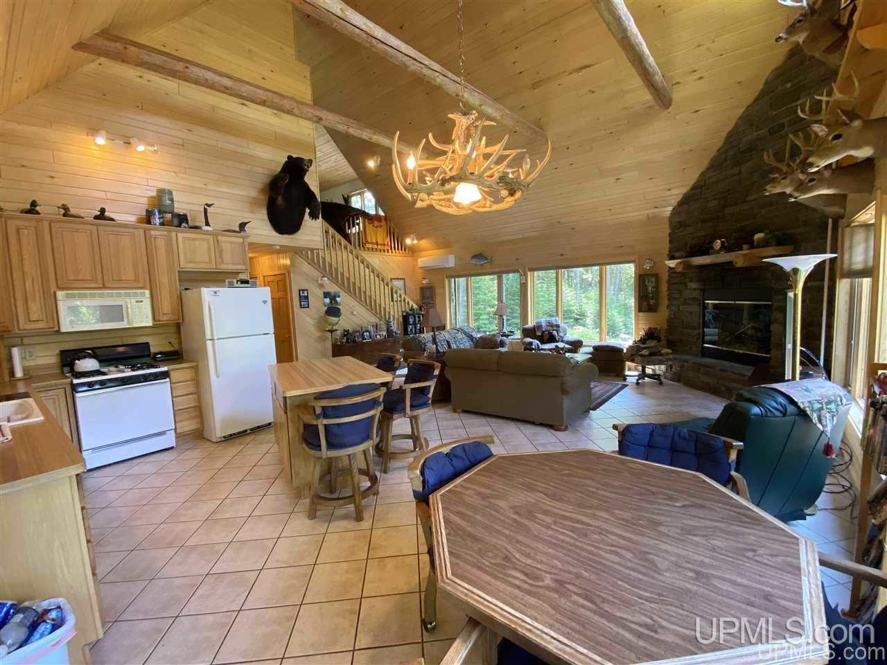 5109 N River Road Manistique, MI 49854 - Photo 6 of 46