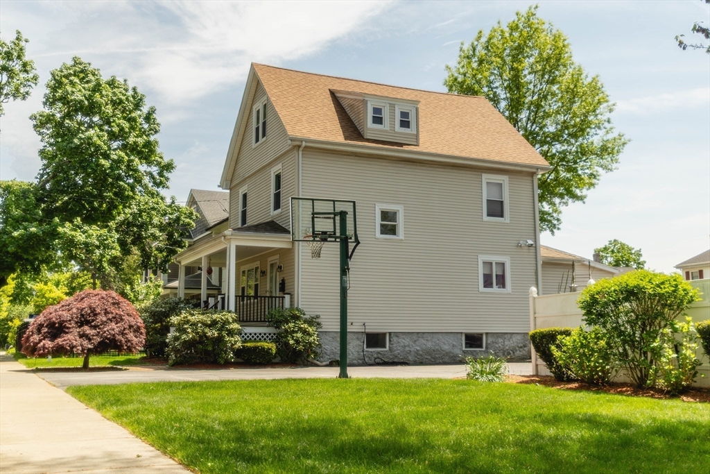 255 Adams Avenue Newton, MA 02465 - Photo 3 of 31 Gallery Image 3