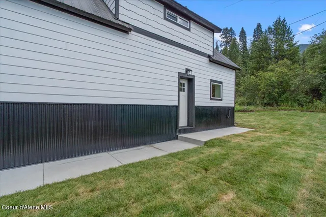 $450,000 | 326 Park Street, Mullan, ID 83846