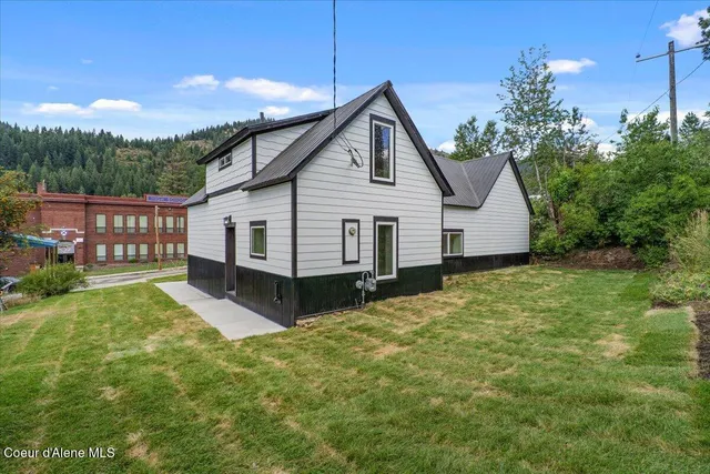 $450,000 | 326 Park Street, Mullan, ID 83846