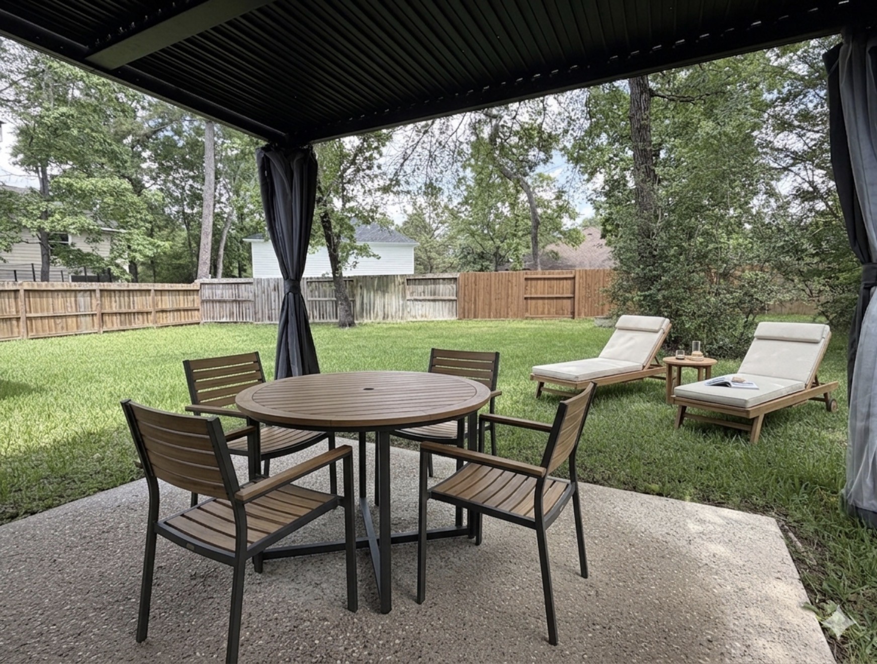 10 Druids Glen Place The Woodlands, TX 77382 - Photo 15 of 19 Has been virtually staged