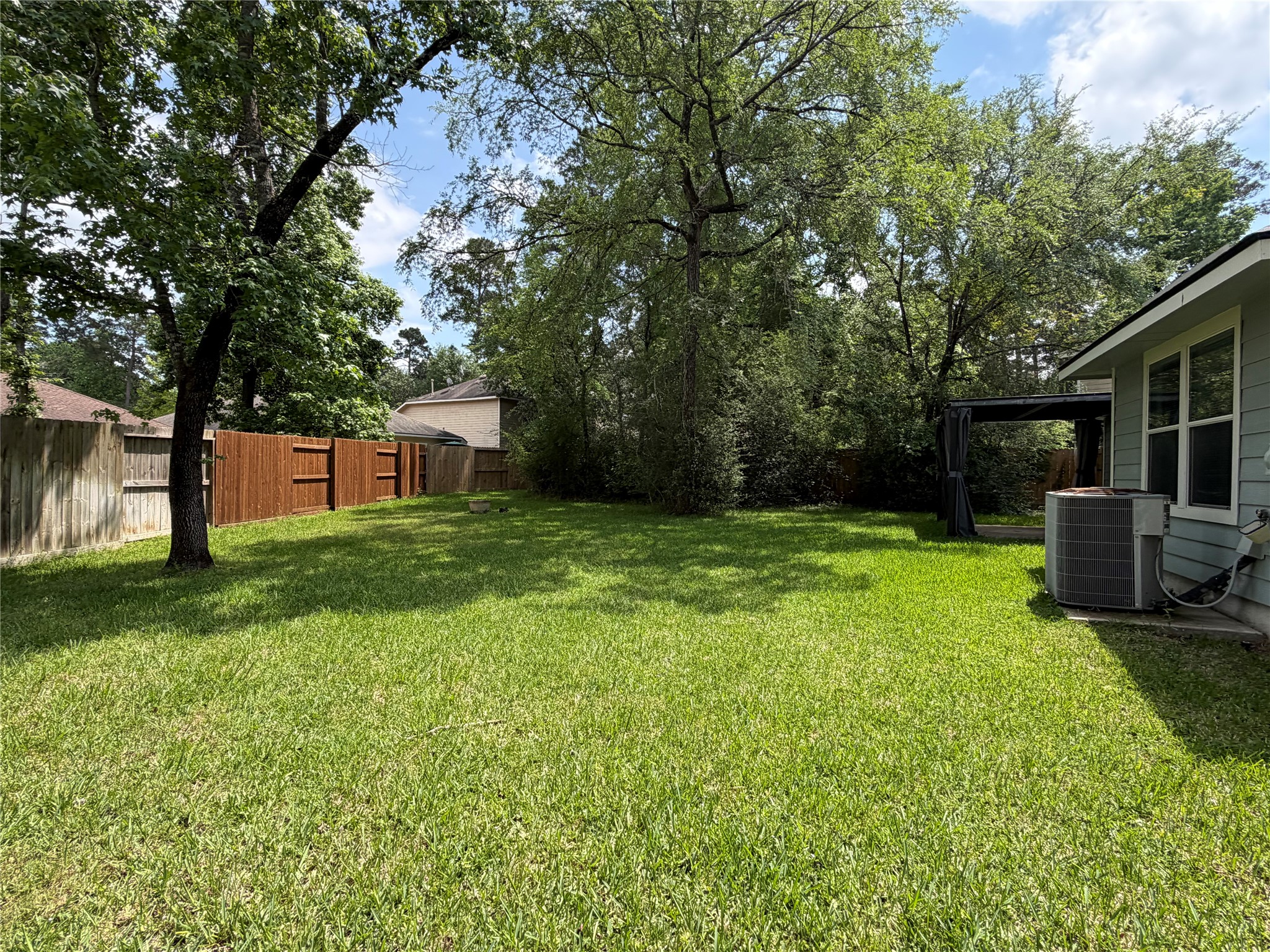 10 Druids Glen Place The Woodlands, TX 77382 - Photo 17 of 19