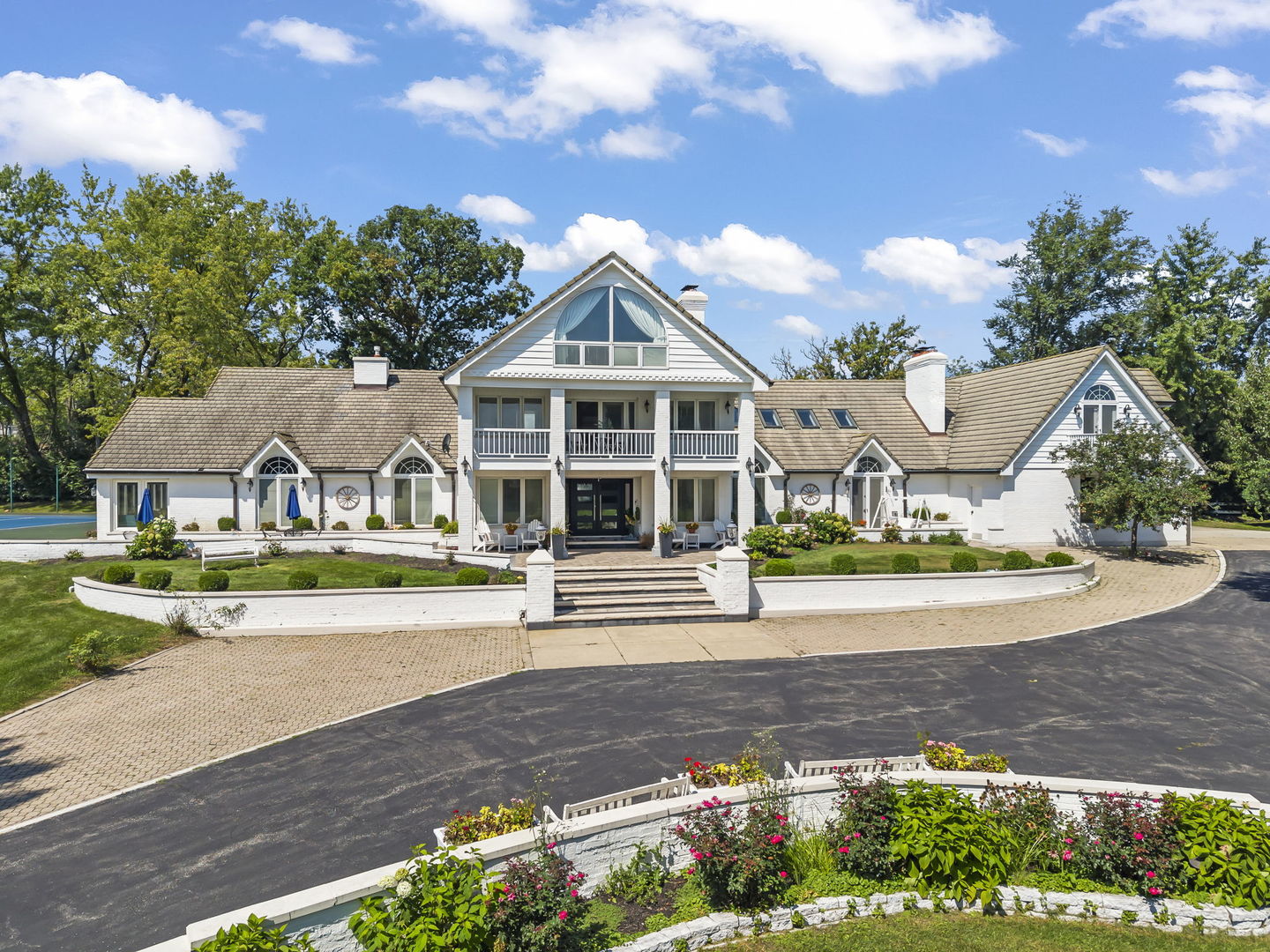 23W735 Hobson Road Naperville, IL 60540 - Photo 1 of 84 Gallery Image 1