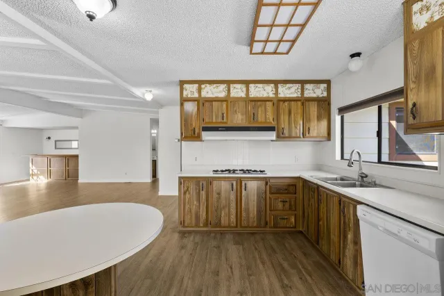 $3,195,000 | 3232 North Twin Oaks Valley Road, San Marcos, CA 92069