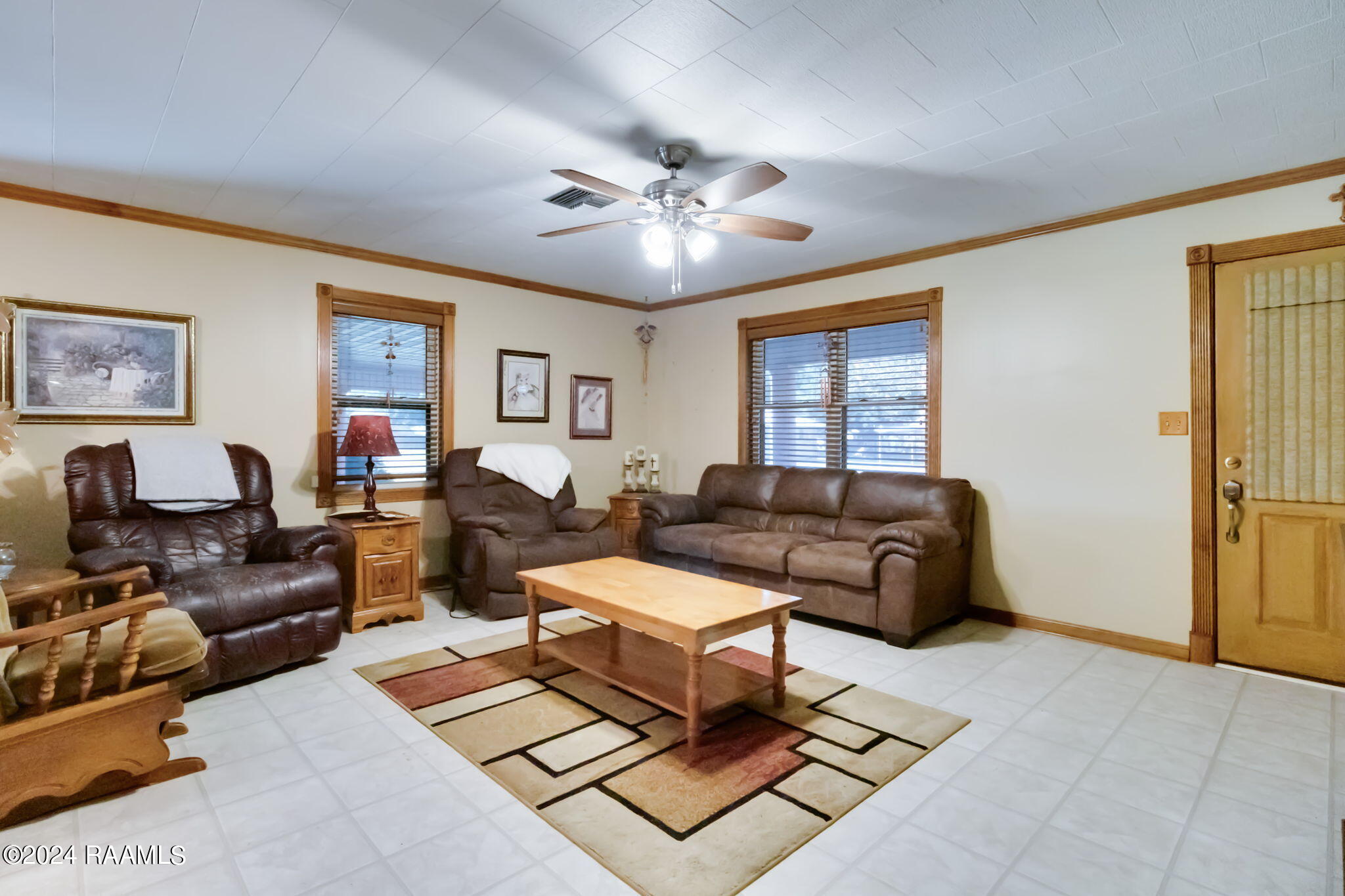 935 Pearl Street Rayne, LA 70578 - Photo 7 of 23 9-web-or-mls-935 Pearl St-9